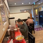 赤湯ラーメン 龍上海 - 店内（座席より右まわり）→