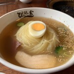 Pyompyonsha - 冷麺