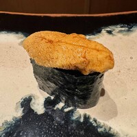 鮨 龍次郎 - 紫雲丹、大きい身！