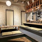 和優 - カウンター席　テーブル席