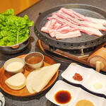 [Advance reservation required / 2nd floor Monday, Tuesday, Thursday only] Samgyeopsal "First of all set"