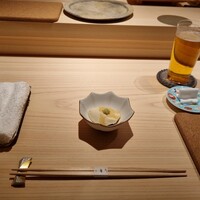 鮨 由う - 