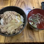 Kuma ya - 肉ごはん　３９０円