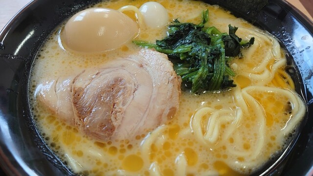 Yokohama Iekei Ramen Wakatora Ya photo 5
