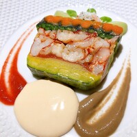 シェ・イノ - 