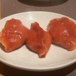 ゴールデンタイガー - ①手打ち 赤チーズトマト餃子（3個） 540円