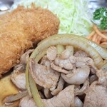 243183023 - しょうが焼きカニコロ