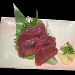 寿司と焼き鳥 大地 - 馬刺し