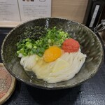 本格派博多うどん はし田たい吉 - 釜玉明太バター¥960