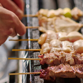 A must-see for Yakitori (grilled chicken skewers) lovers! Enjoy our freshly grilled Yakitori (grilled chicken skewers) ♪