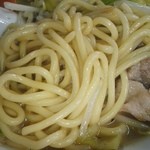 チャンポンの麺、太麺です