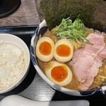 節骨麺 たいぞう 三軒茶屋店 - 