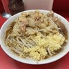 ラーメン二郎 - ニンニクマシ、ヤサイ、アブラ、カラメ