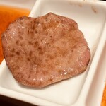 焼肉ホルモン はねいし - 