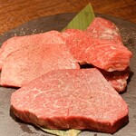 焼肉ホルモン はねいし - 