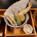田毎 創味庵 - ◯天ぷら
サクッと揚げられていて食感が楽しいなあ

さつまいも、ししとう、海老、白身魚（キス）