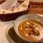 インド料理 想いの木 - バターチキンカレー、ナン