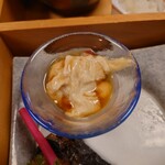 Tagoto Soumian - ◯湯葉
                      クコの実とトロみある醤油出汁が湯葉と合ってて美味しい