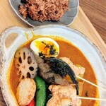 Surrender - ■チキンと有機野菜のスープカレー