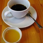 ＳＥＫＩ - ランチセットのコーヒーとプチ・デザート(オレンジ・シャーベット)