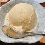 Toriya Hisamoto - 大吟醸酒粕塩バニラアイス