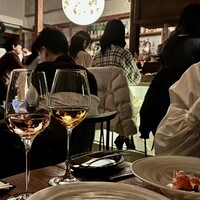 ワインとくつろぐ ツキアカリ - 