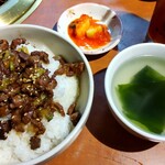 上野手 焼肉店 - 