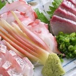 Assortment of 3 types of sashimi