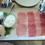 オービカ モッツァレラバー - 生ハムとモッツァレラ