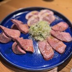 炭火焼 ホンマ - タン塩盛り合わせ