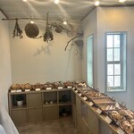 ほのぼのベーカリー - ドライフラワーさりげなくオシャレ