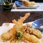 しほう田 - 天ぷら！エビにかぼちゃに舞茸にふきのとう！
      
      