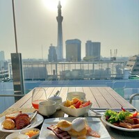R restaurant & bar - 
