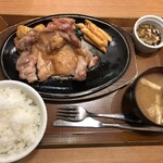菜々家 - 鉄板焼き鶏のおろしポン酢定食(惣菜バイキング込940円税込)