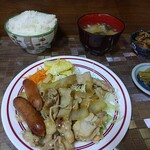 一木 - ウインナー付きしょうが焼き定食