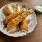 お魚のなかだ - エビフライ（特大サイズ） 1本 280円、バトウフライ 1枚 280円