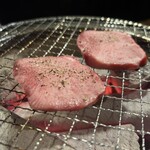 七輪焼肉 楽しいら - 
