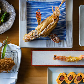 旬を見極め、九州の味を生かした料理。