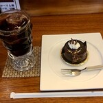 Sanwa Kohikan - 各種ケーキとアイスコーヒーのセット　950円
