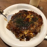 Okonomiyaki Yamagoya - ◎お好み焼き（豚）@650➕月見焼（玉子のせ）@100