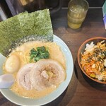 横浜家系ラーメン 魂心家 - 