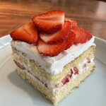 CAFE Mame-Hico - 苺ケーキに誘われて入店