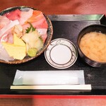 Uoyoshino Nikai - 海鮮丼 大盛り 1,100円