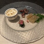 Restaurant 由 - 