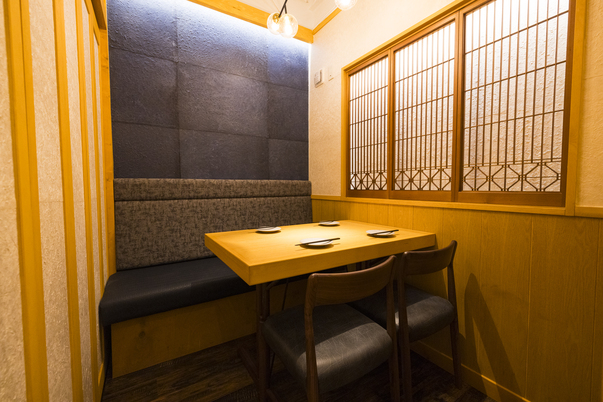 座席 : スシとおでんほたる - 赤羽岩淵/居酒屋 | 食べログ