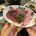 羊肉炭火焼 肉汁屋 - 