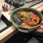 牛刺しと焼肉 仔虎 クリスロード店 - 