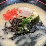 Uchida Ramen - 薬味たちをオン