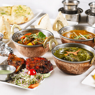 We accept various banquets! Enjoy South Indian Cuisine at our courses