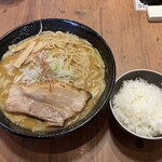 春一家 三代目 麺宿 - 